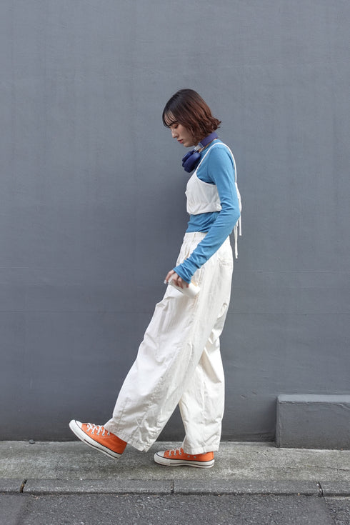 ベロアビスチェ